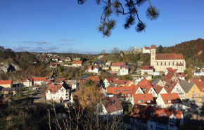 Отель Burgweg Ferienwohnung, Ферингенштадт